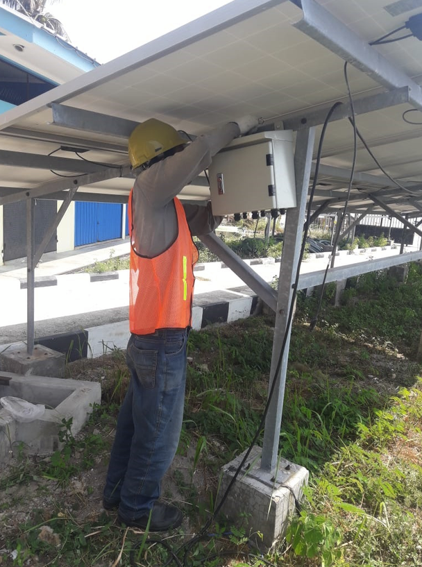 PLN Bangka Belitung (PLTS) Lokasi Pulau Buku Limau, Dismantle Inverter - Wiring PV Module - Battery, 12 November 2019