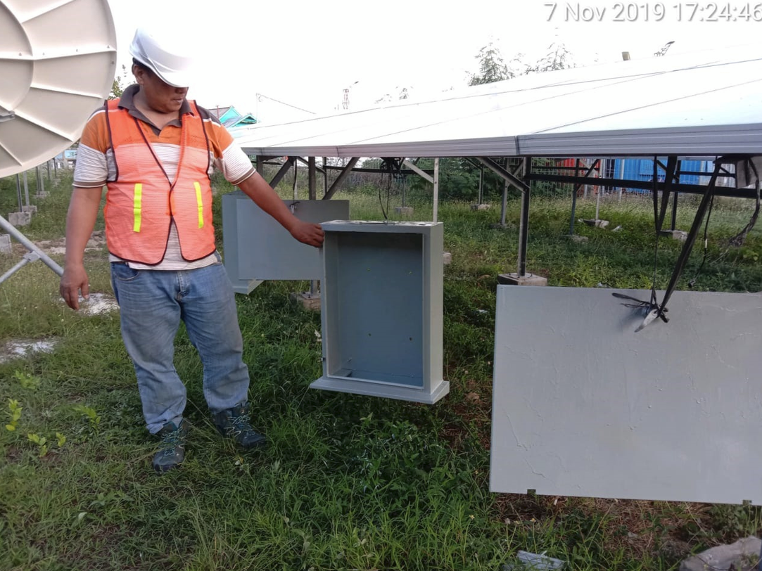PLN Bangka Belitung (PLTS) Lokasi Pulau Buku Limau, Dismantle Inverter - Wiring PV Module - Battery, 12 November 2019